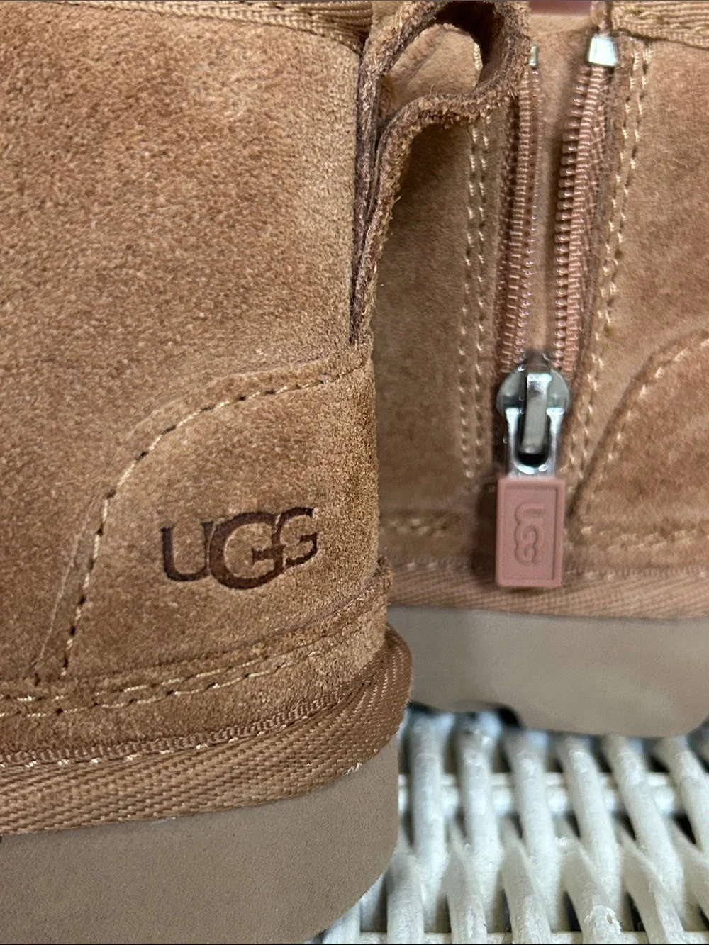 UGG Kids Chestnut Suede Lace-Up Booties with Side Zipper. Neumel  II